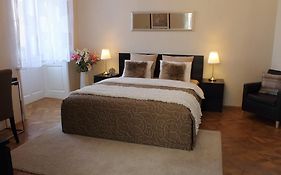 Royal Prague Apartment Celakovskeho Sady